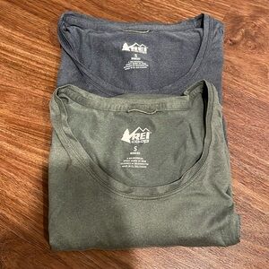 REI Hiking Shirt Set